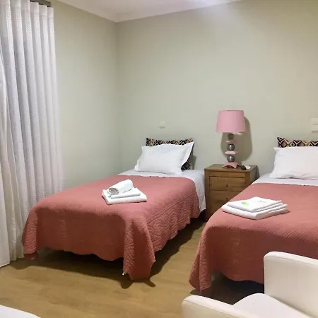 Πανσιόν Altitude House 2*